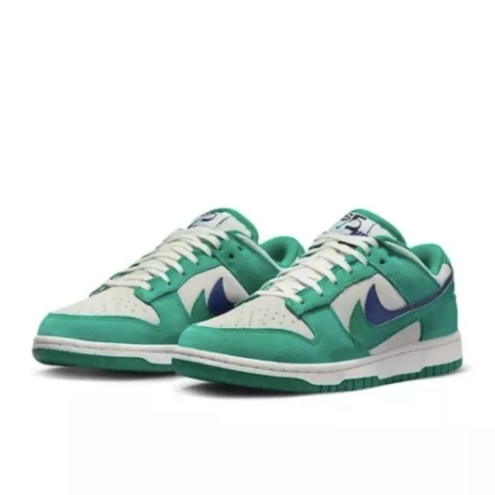 NEW Nike Dunk Low SE Neptune Green Sail